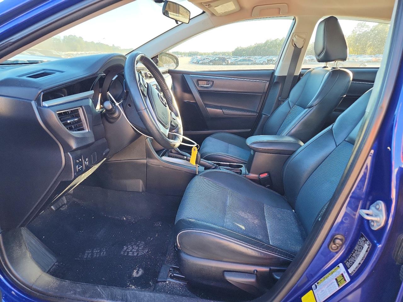 2014 TOYOTA COROLLA L photo 7