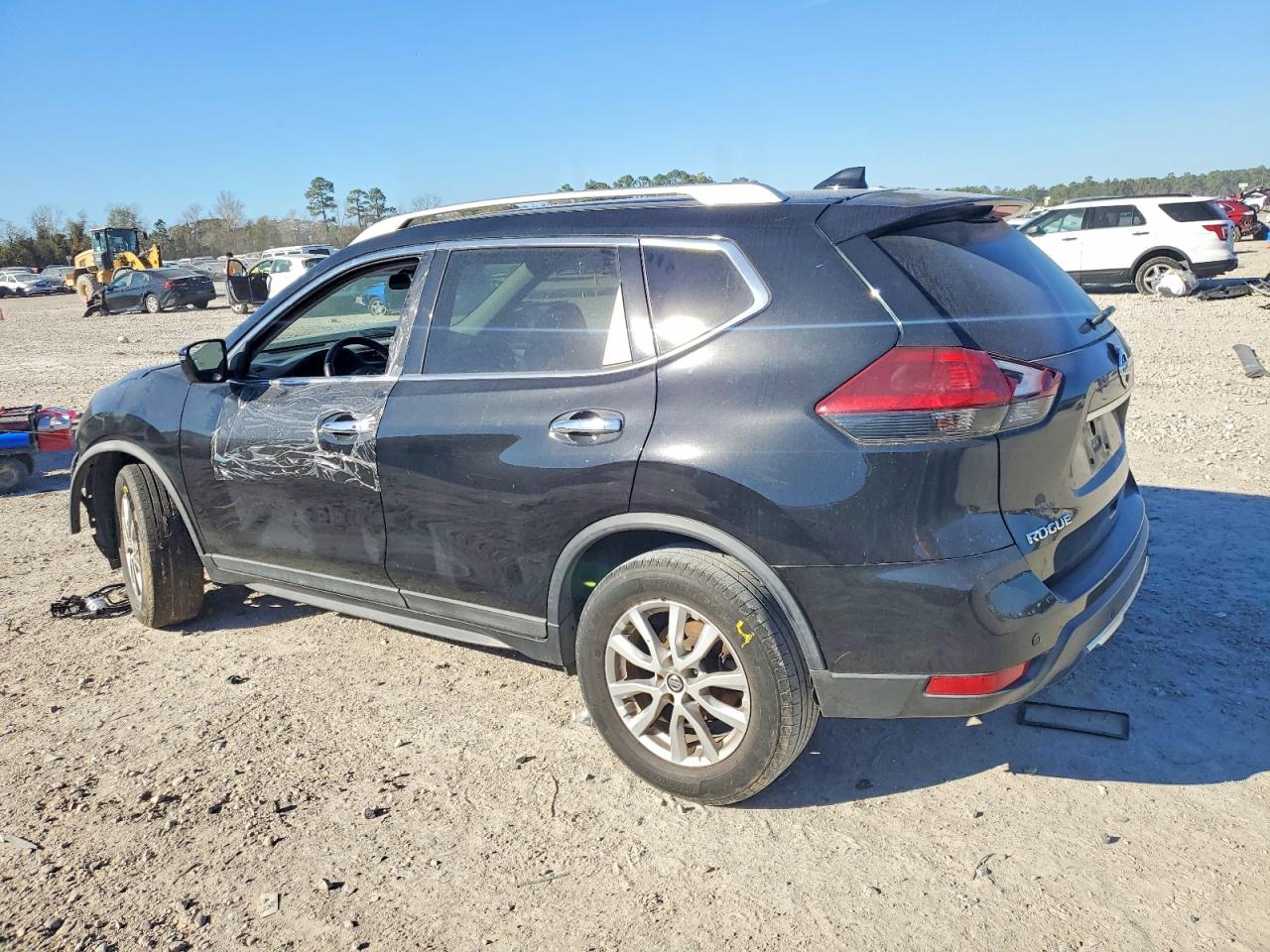 2020 NISSAN ROGUE S photo 2