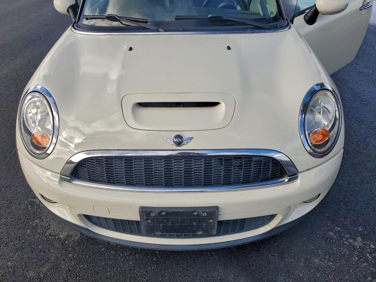 2008 MINI COOPER S photo 11