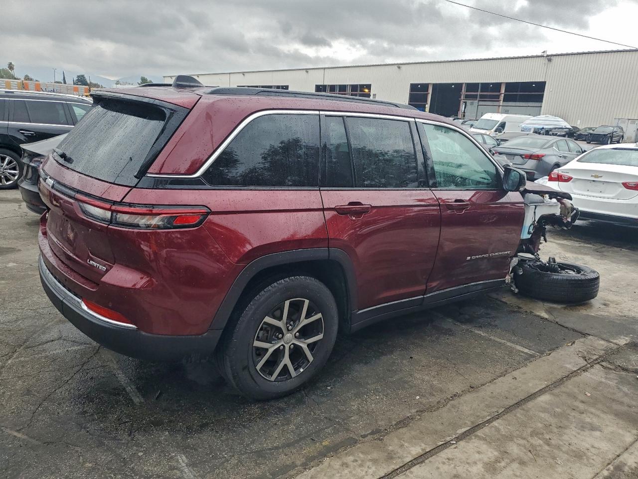 2024 JEEP GRAND CHEROKEE LIMITED photo 3