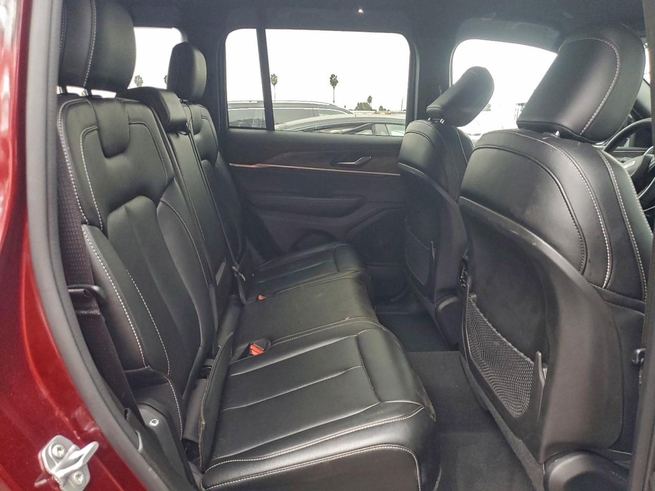 2024 JEEP GRAND CHEROKEE LIMITED photo 11
