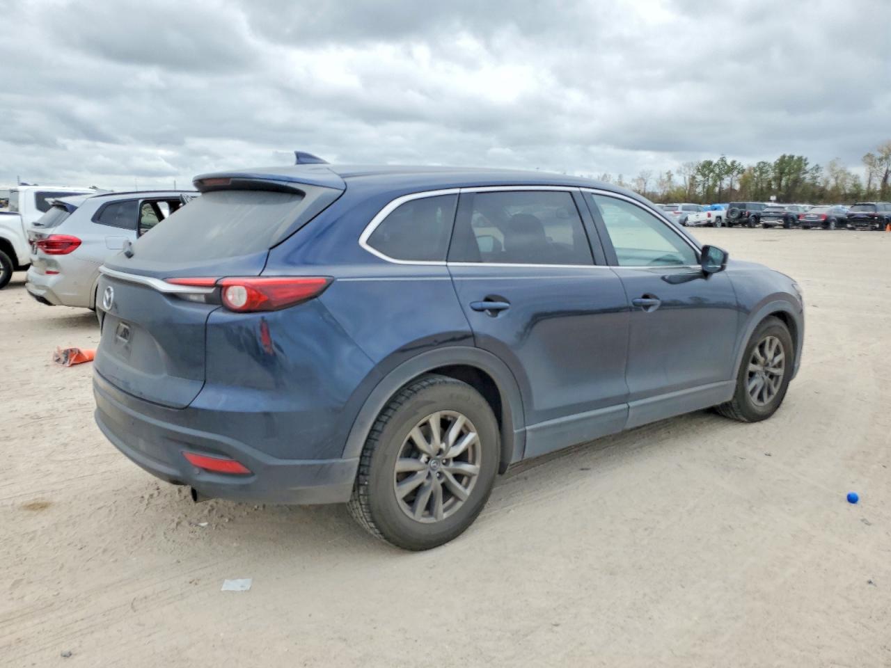 2016 MAZDA CX-9 TOURING photo 3