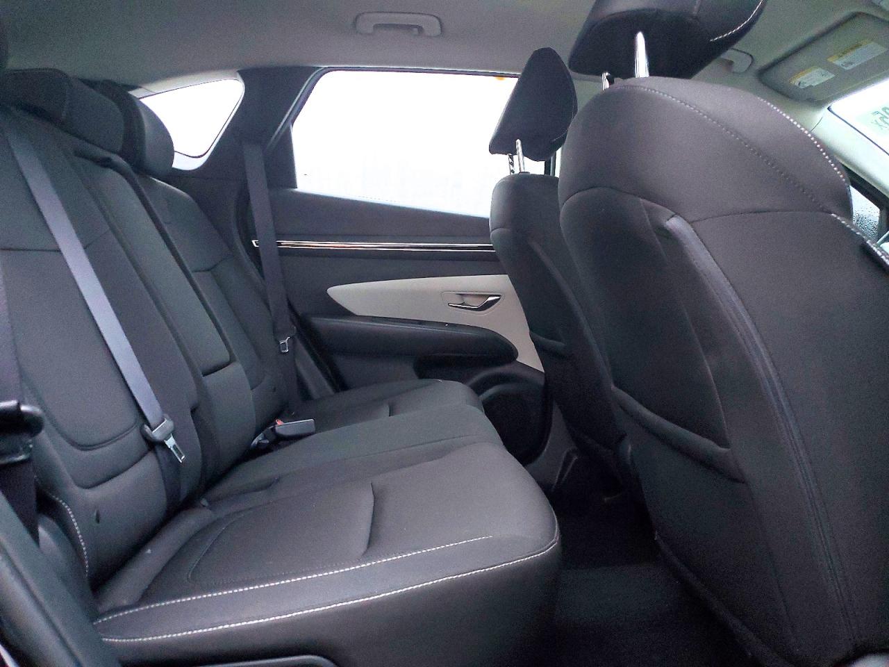 2022 HYUNDAI TUCSON SE photo 21
