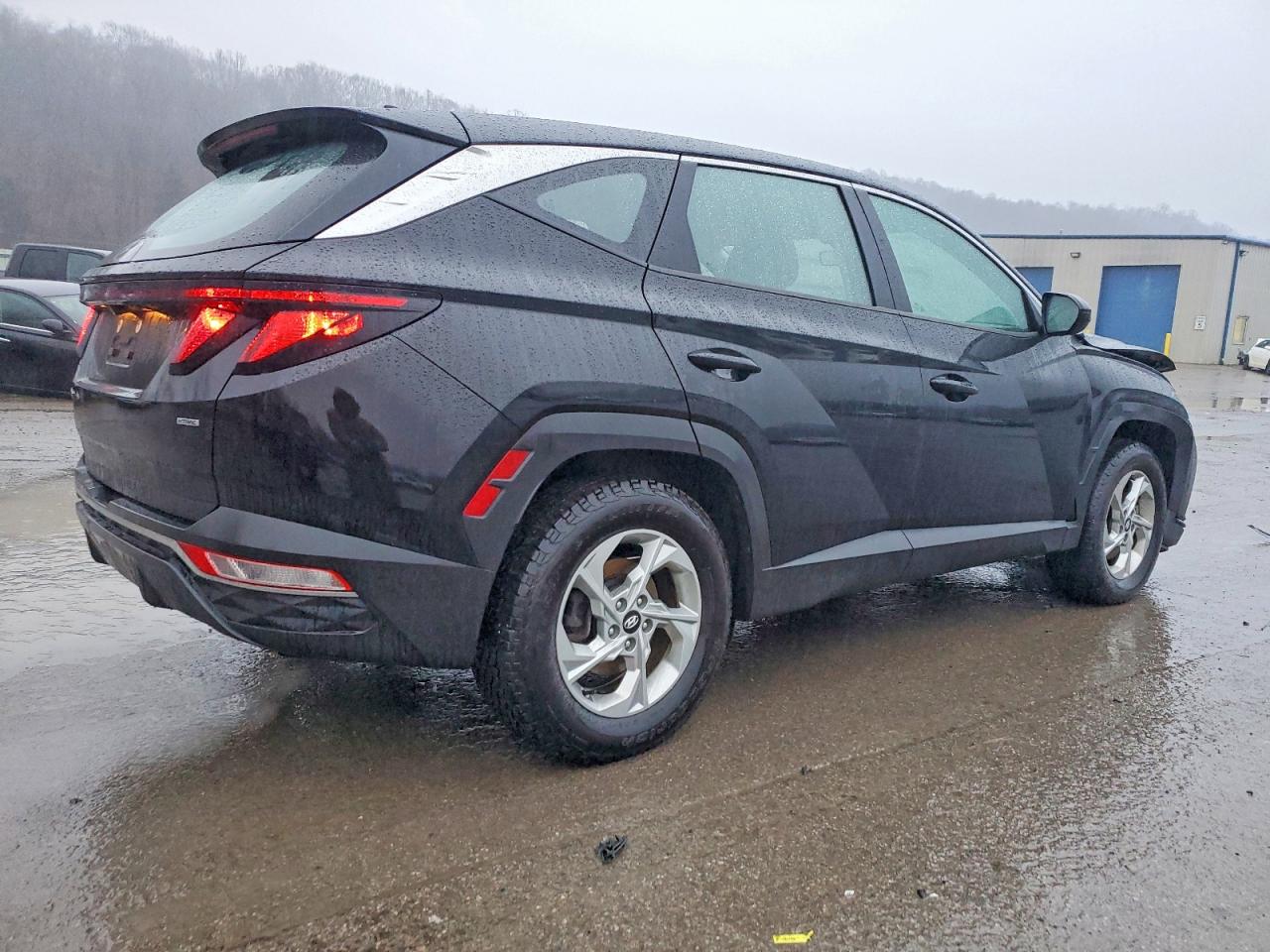 2022 HYUNDAI TUCSON SE photo 5