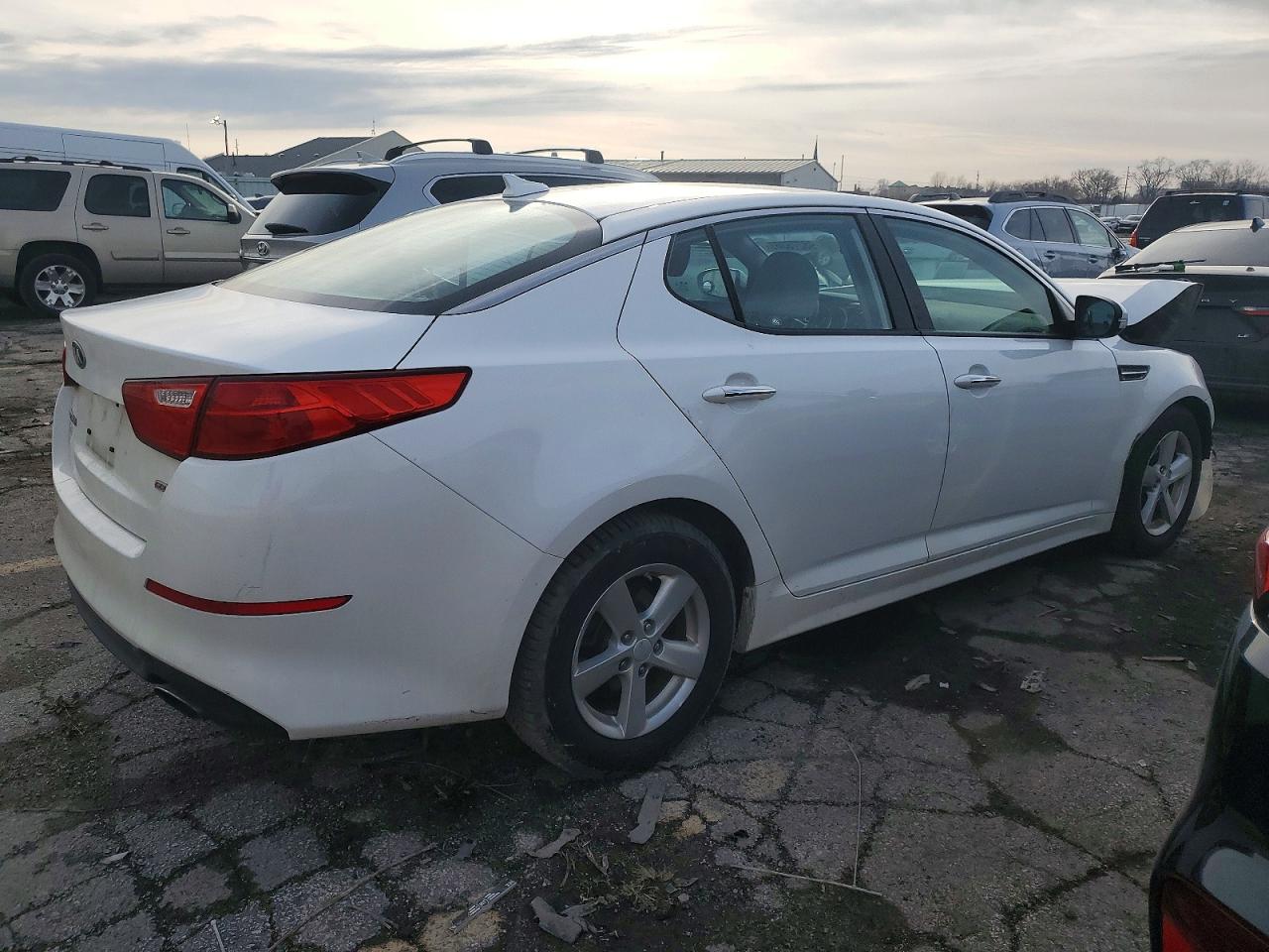 2015 KIA OPTIMA LX photo 3