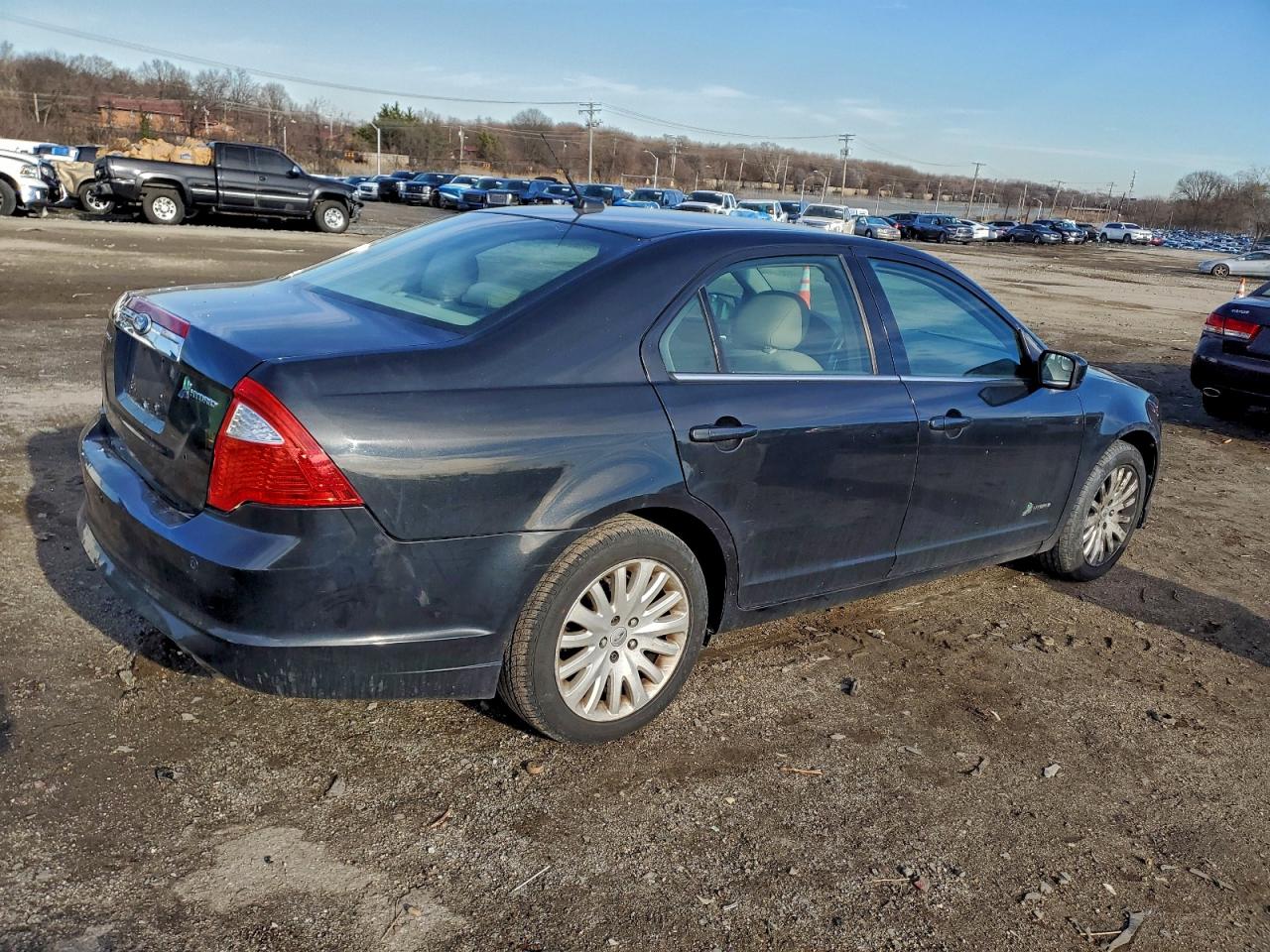 2011 FORD FUSION HYBRID photo 3