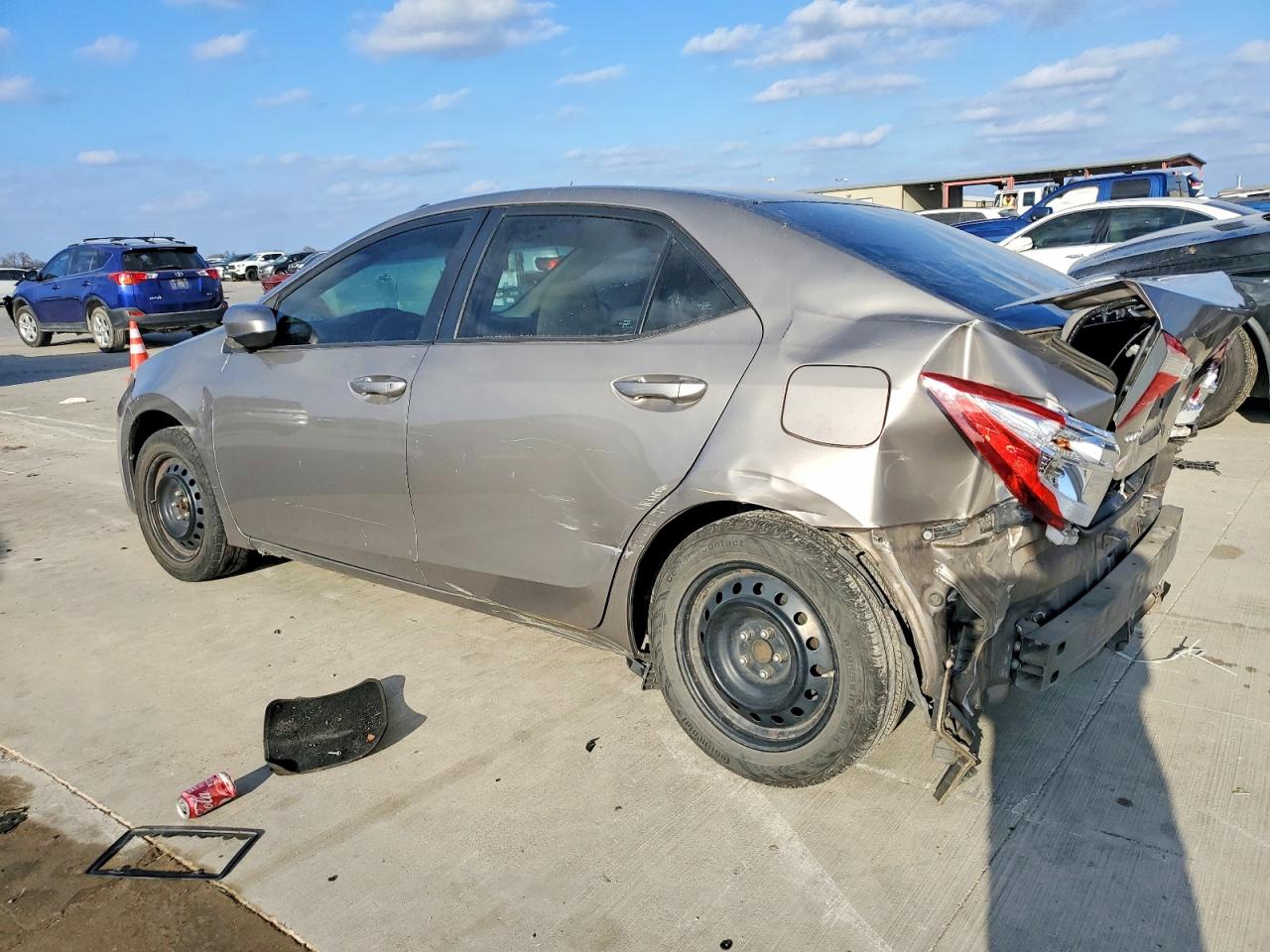 2014 TOYOTA COROLLA L photo 2