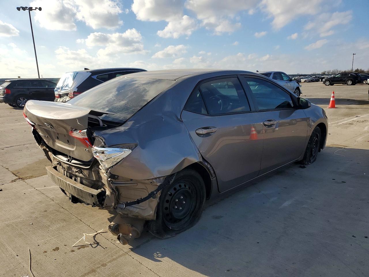 2014 TOYOTA COROLLA L photo 3