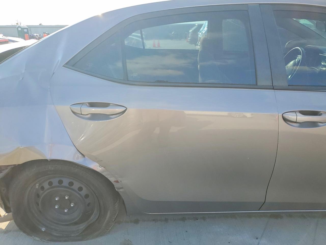2014 TOYOTA COROLLA L photo 10