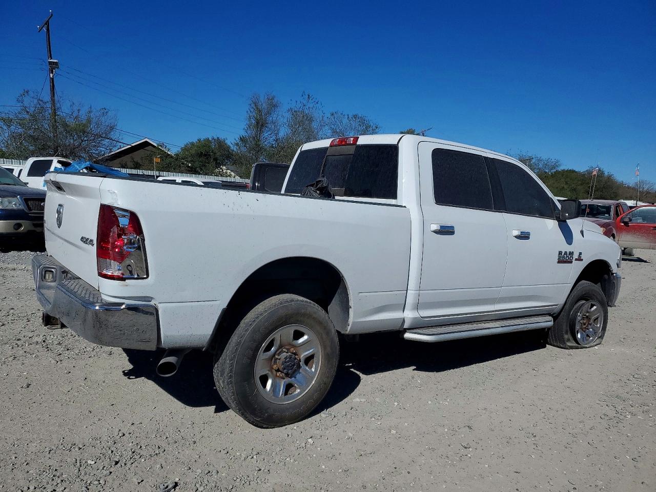 2017 RAM 2500 SLT photo 3