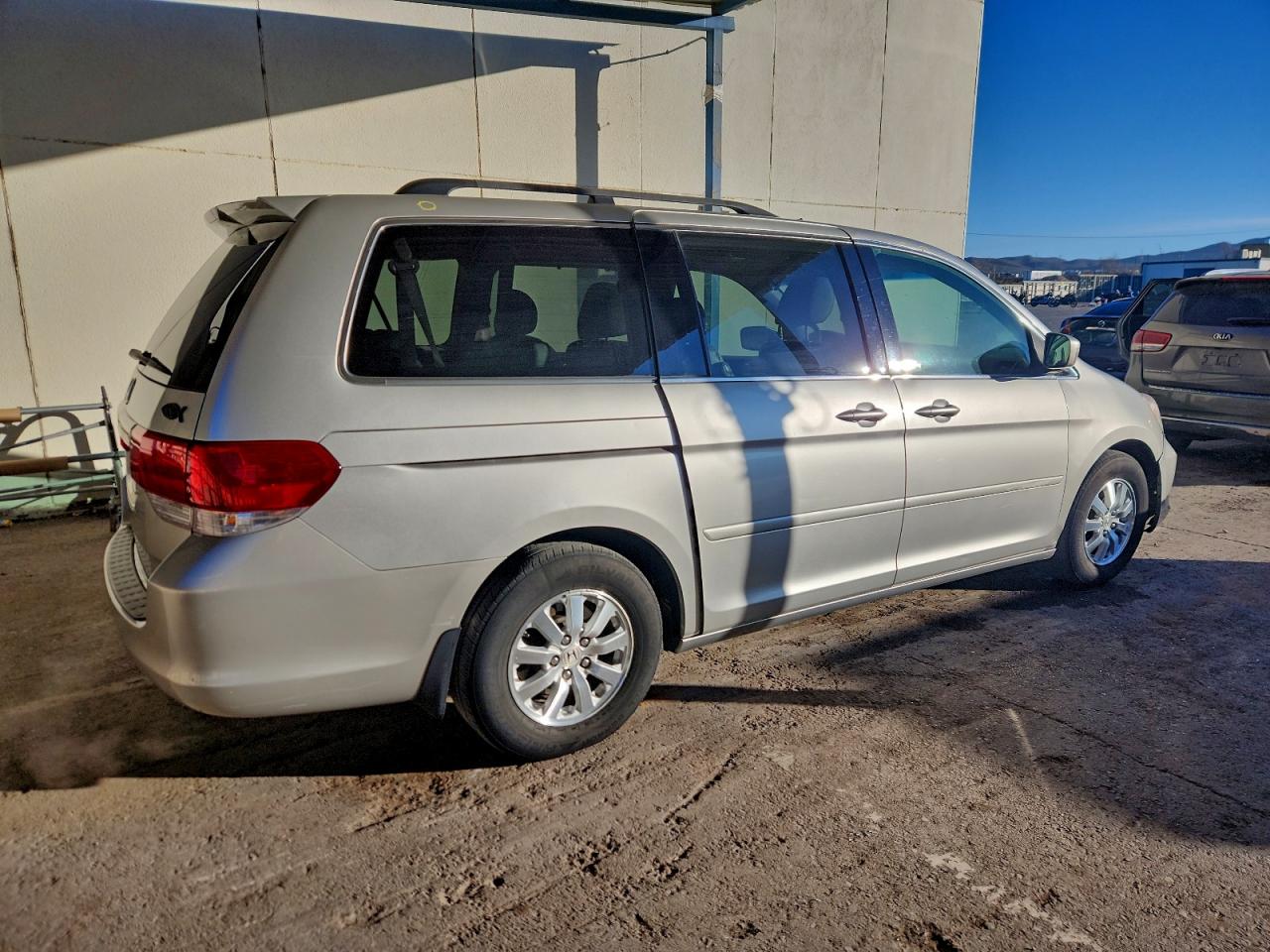 2008 HONDA ODYSSEY EXL photo 3