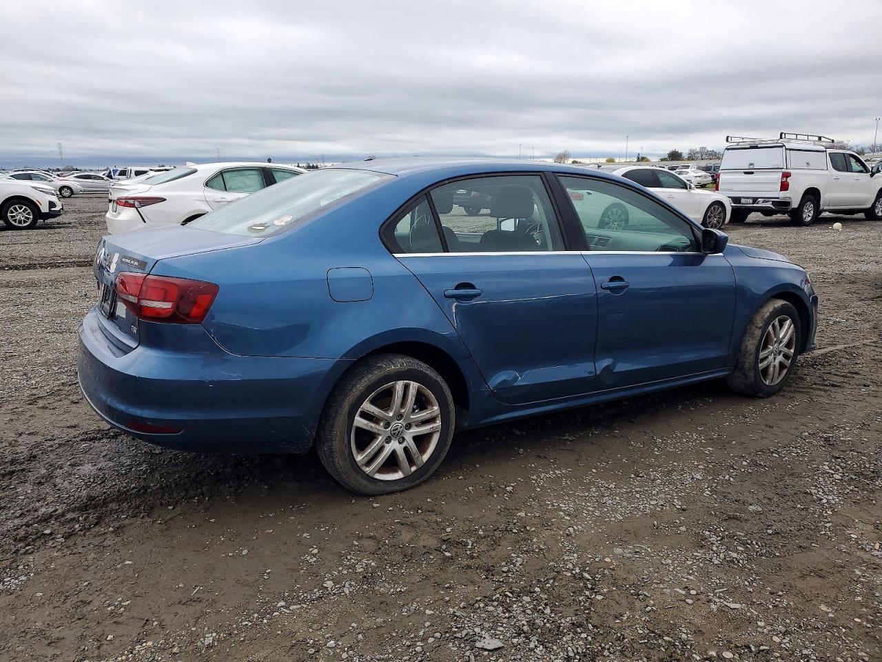 2017 VOLKSWAGEN JETTA S photo 5