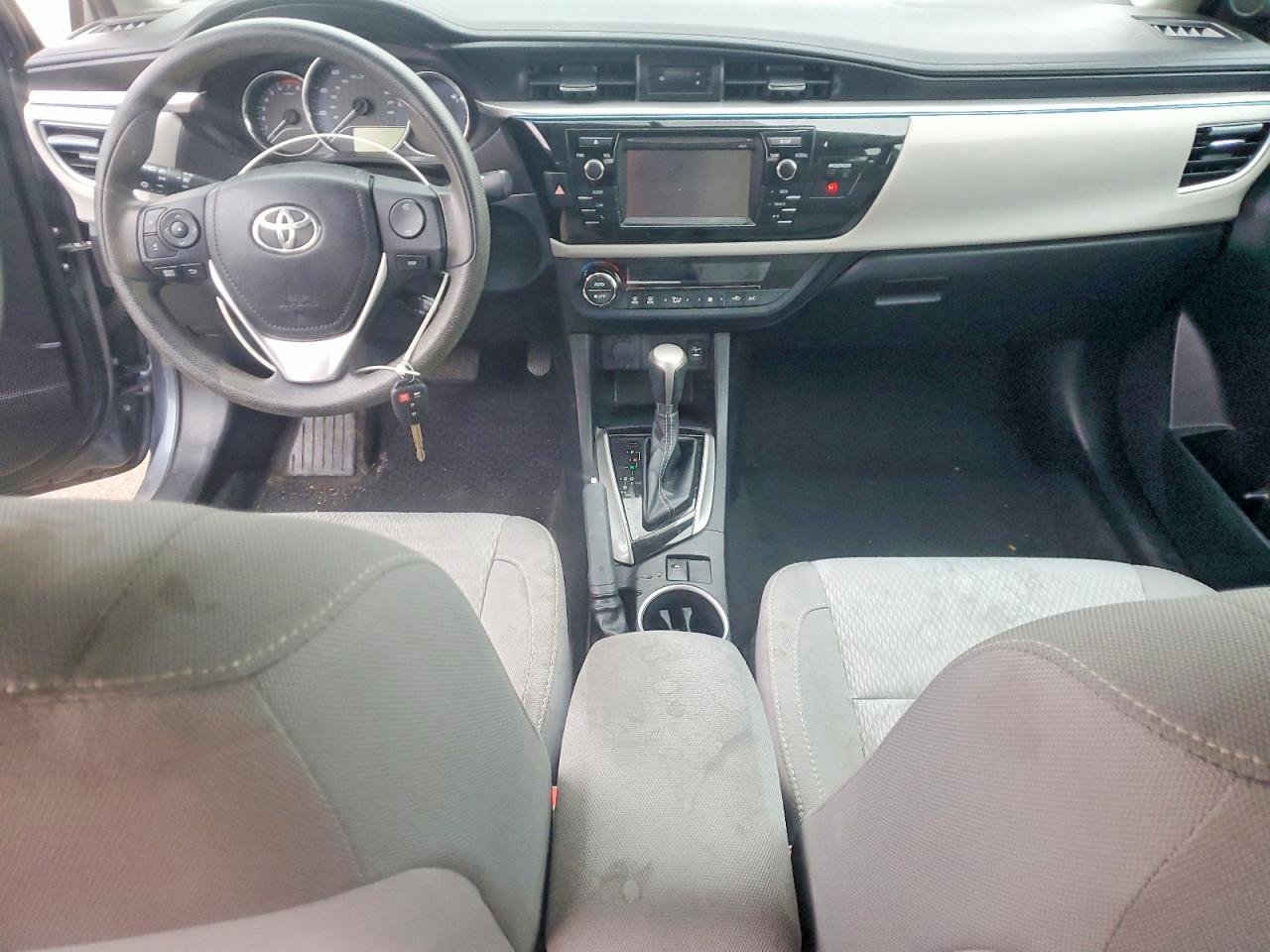 2016 TOYOTA COROLLA L photo 8