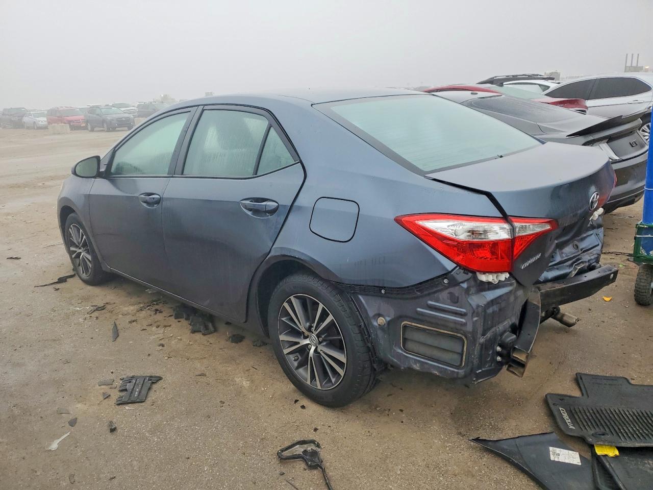 2016 TOYOTA COROLLA L photo 2