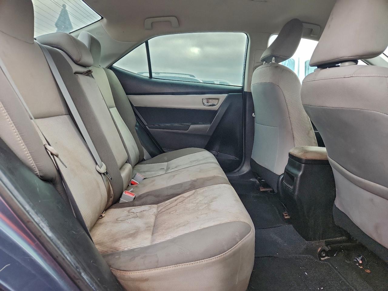 2018 TOYOTA COROLLA L photo 10
