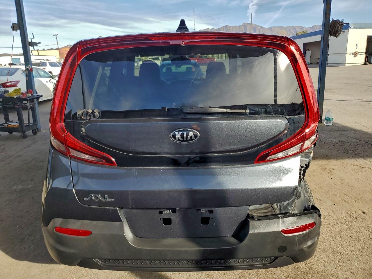 2020 KIA SOUL LX photo 6