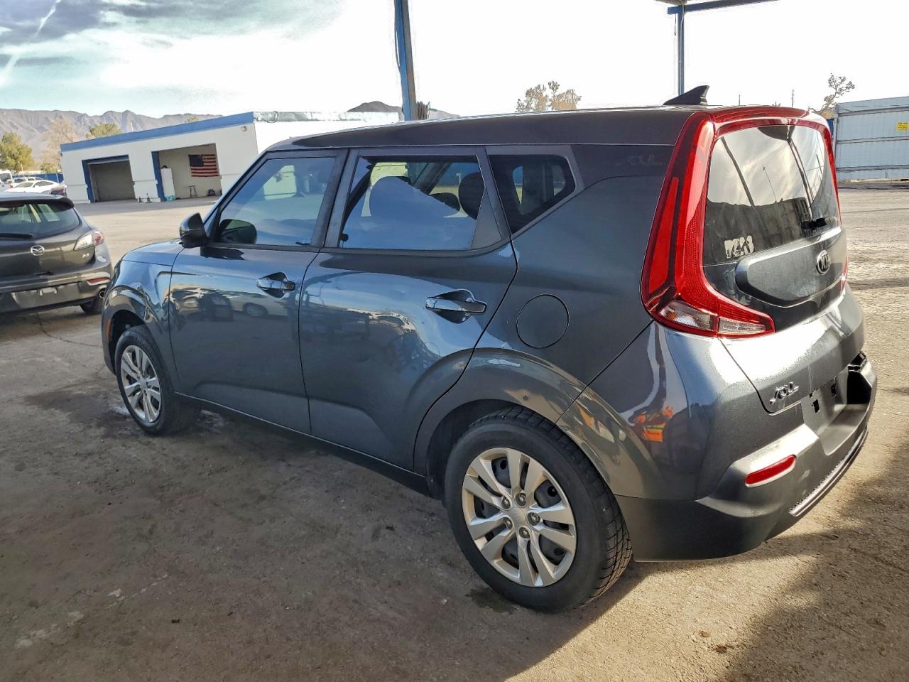 2020 KIA SOUL LX photo 2
