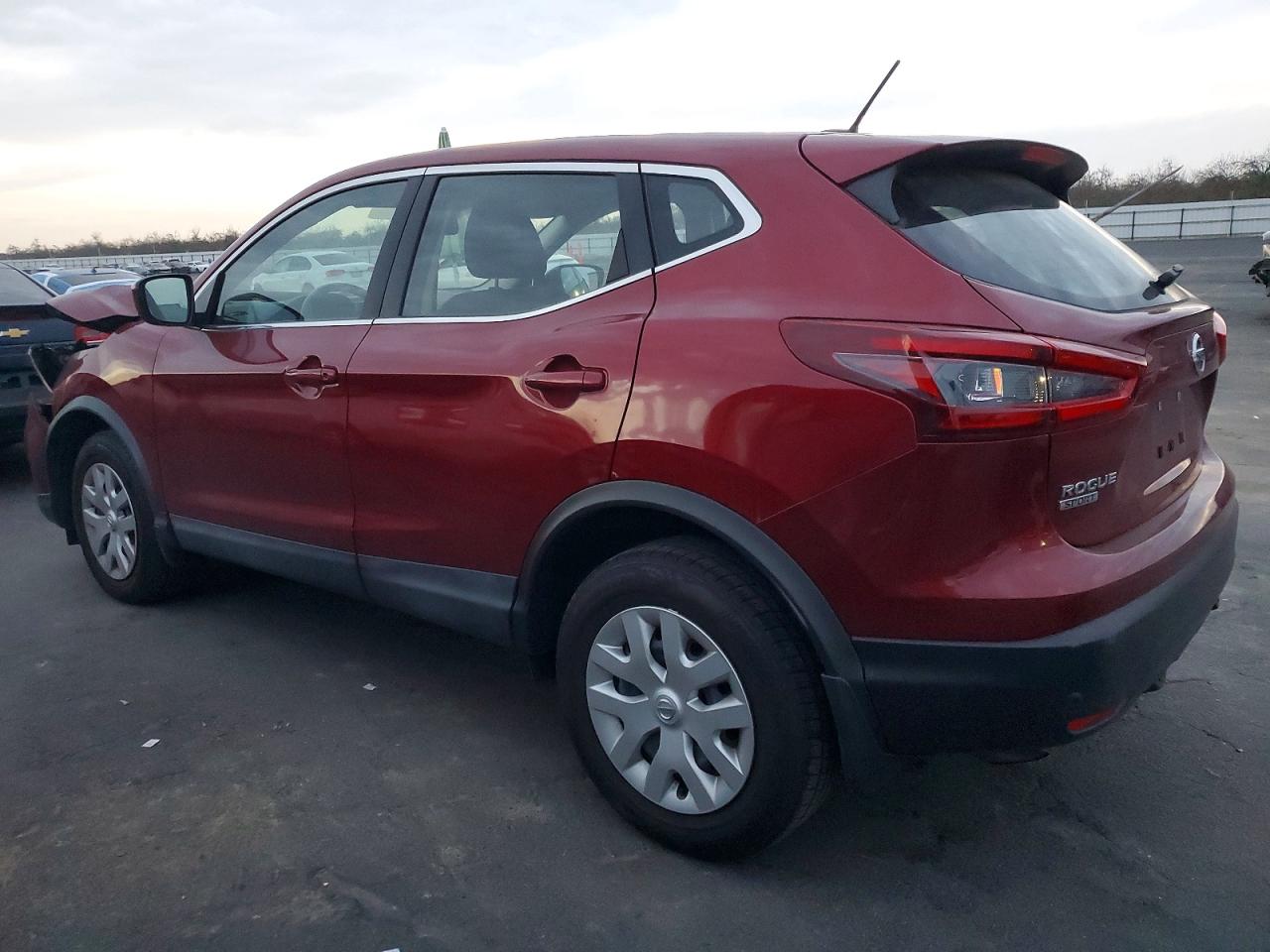 2020 NISSAN ROGUE SPORT S photo 2