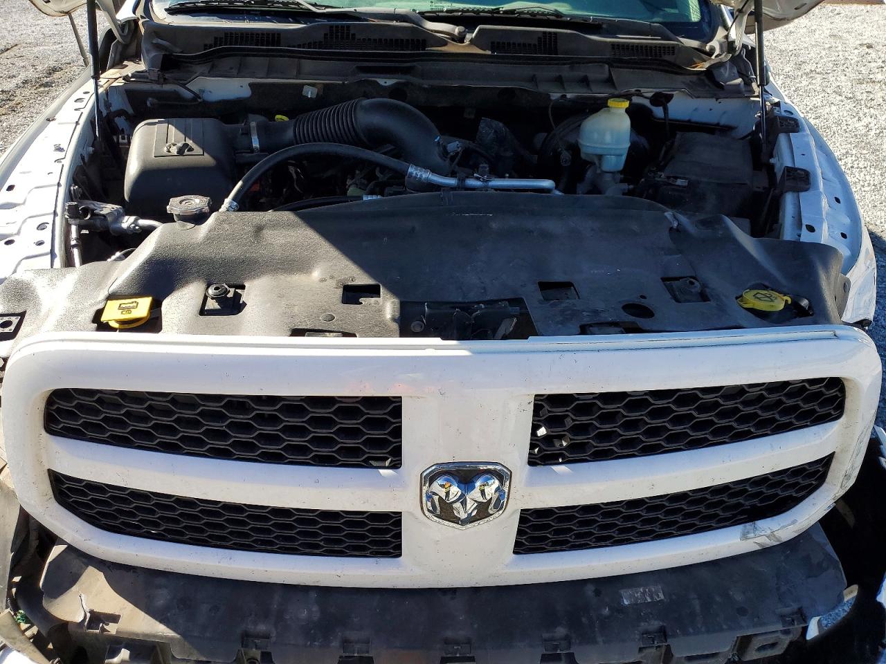 2014 RAM 1500 ST photo 11
