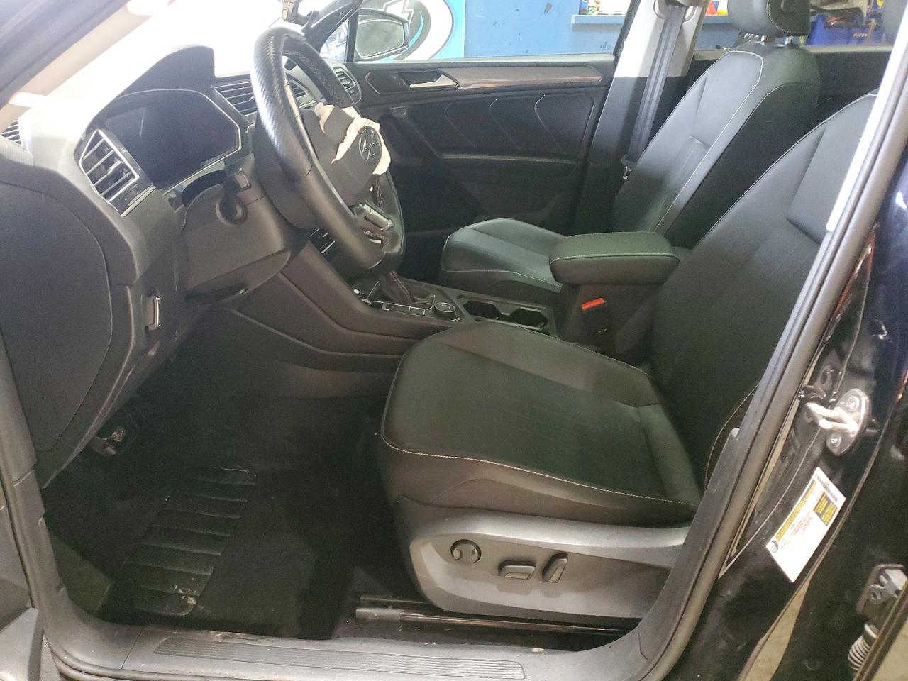 2024 VOLKSWAGEN TIGUAN SE photo 7