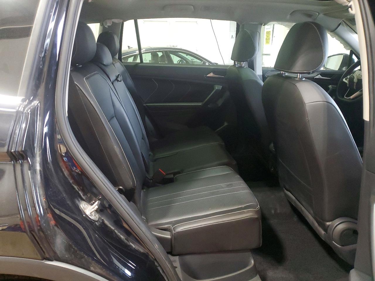 2024 VOLKSWAGEN TIGUAN SE photo 10