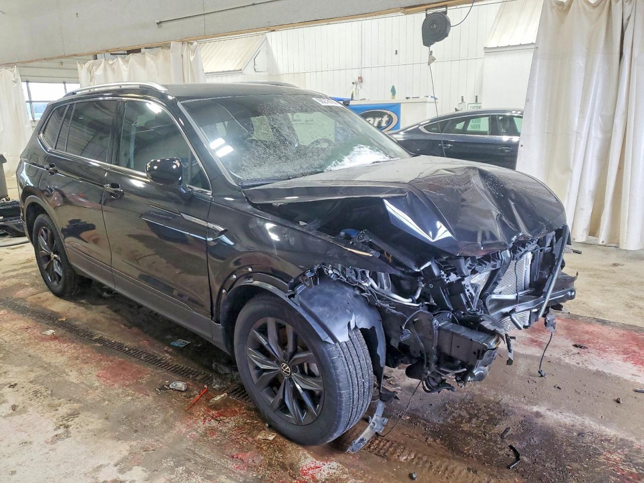 2024 VOLKSWAGEN TIGUAN SE photo 4