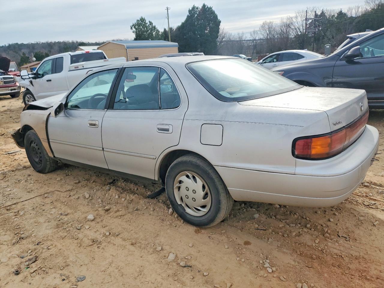 1993 TOYOTA CAMRY LE photo 2
