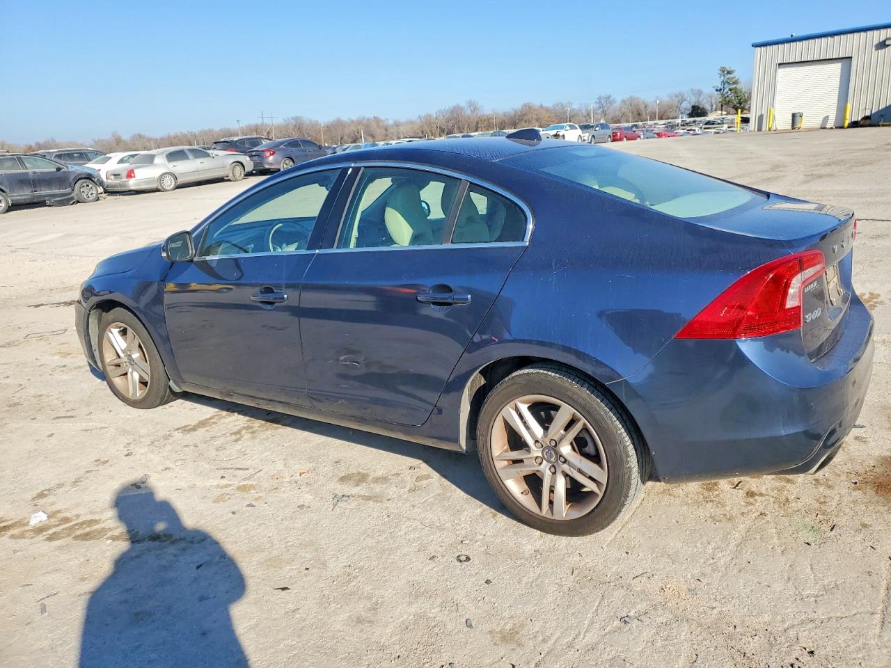 2015 VOLVO S60 PREMIER photo 2