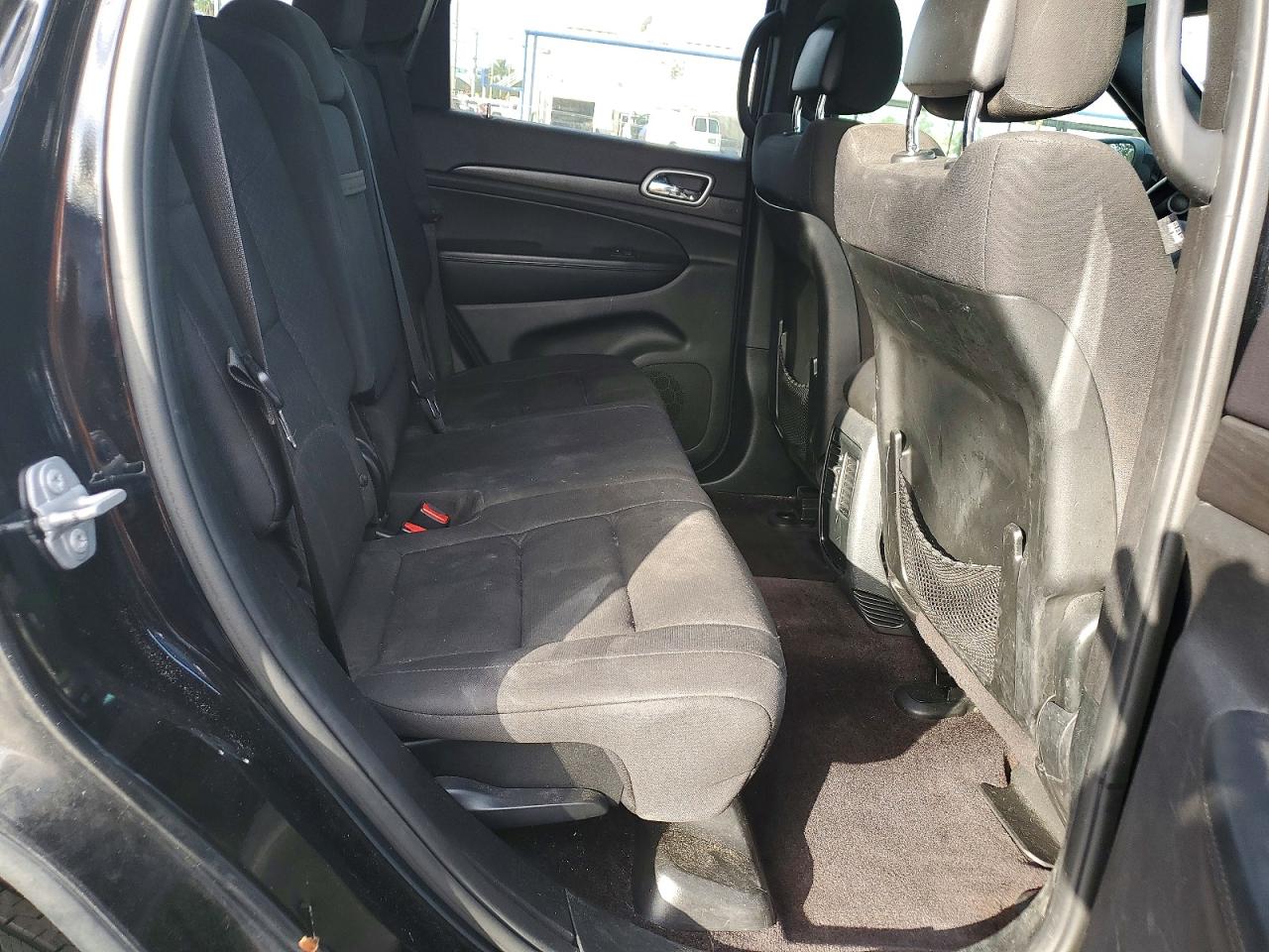 2018 JEEP GRAND CHEROKEE LAREDO photo 21