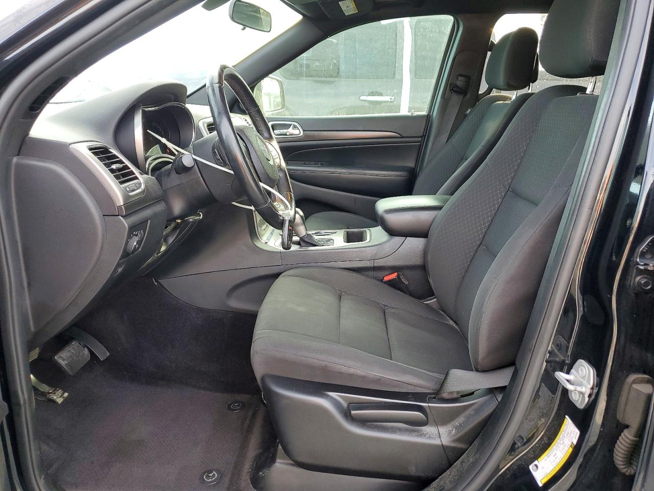2018 JEEP GRAND CHEROKEE LAREDO photo 13