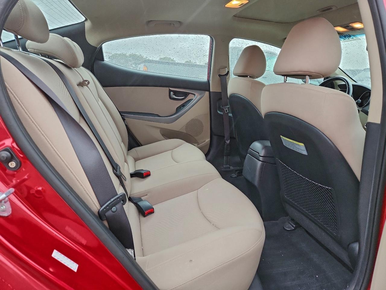2016 HYUNDAI ELANTRA SE photo 19