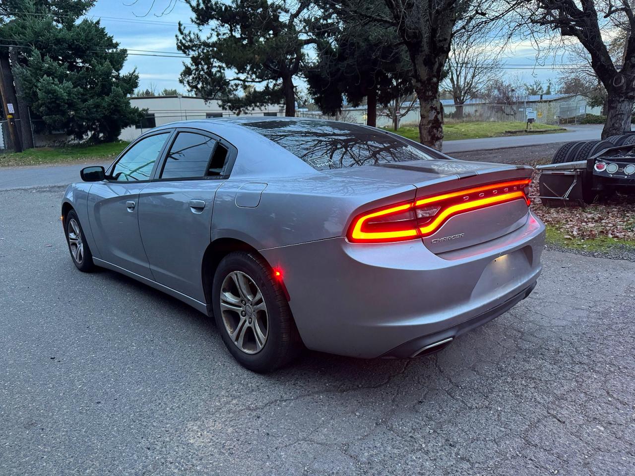 2015 DODGE CHARGER SE photo 3