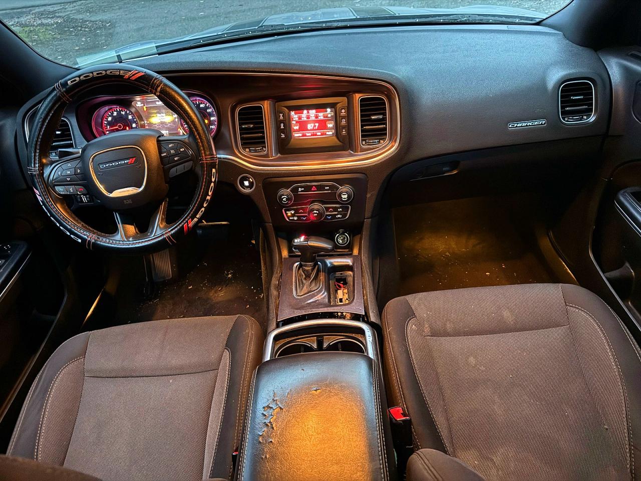 2015 DODGE CHARGER SE photo 9