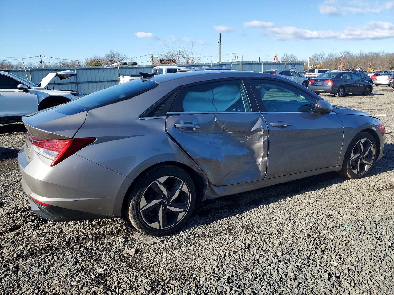 2021 HYUNDAI ELANTRA LIMITED photo 3