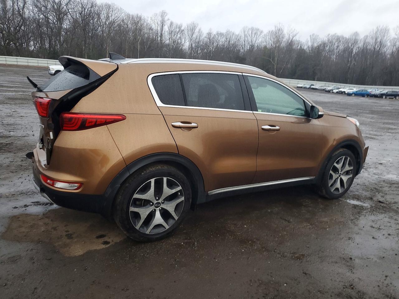 2017 KIA SPORTAGE SX photo 3