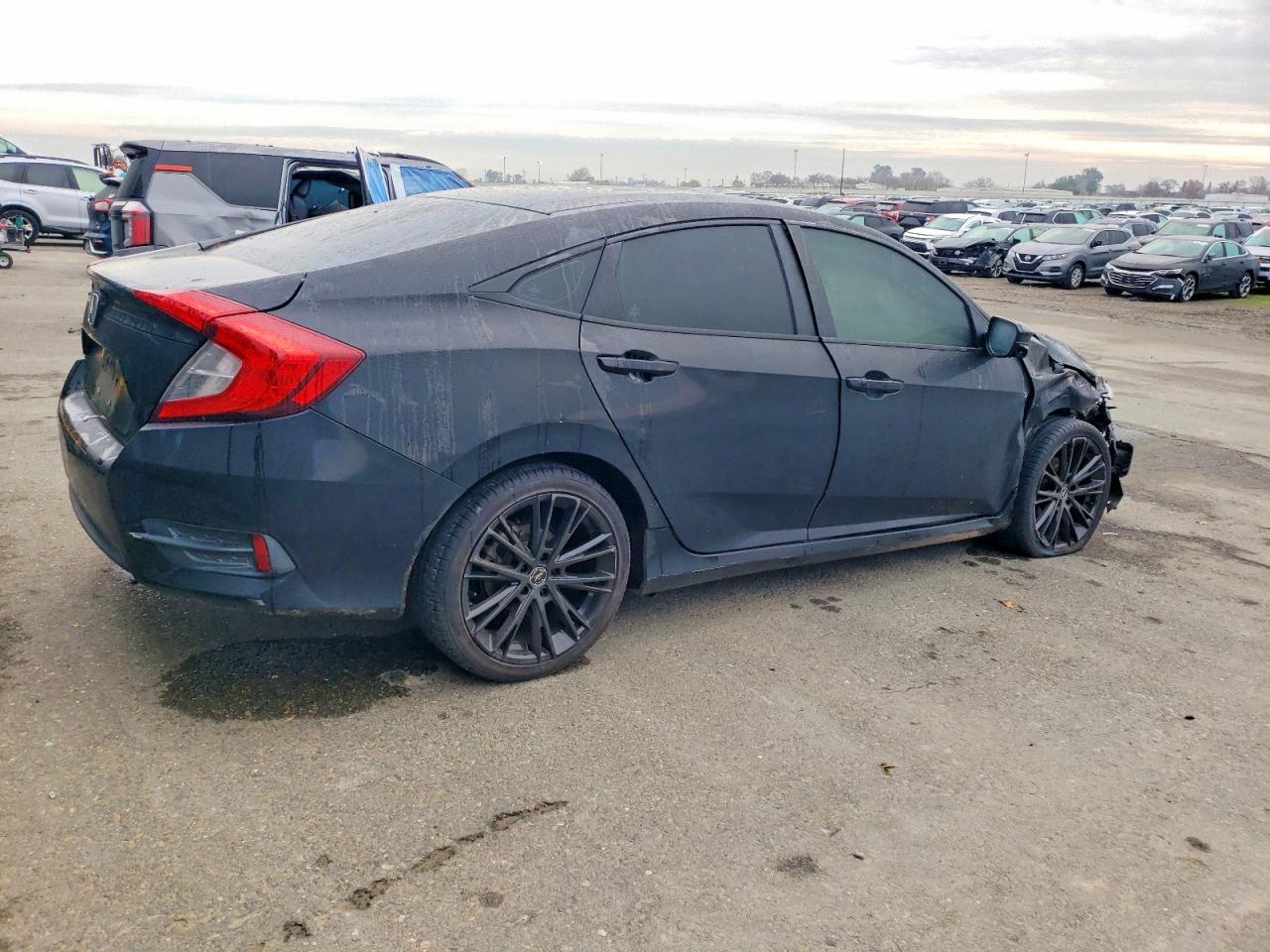 2016 HONDA CIVIC EX photo 3