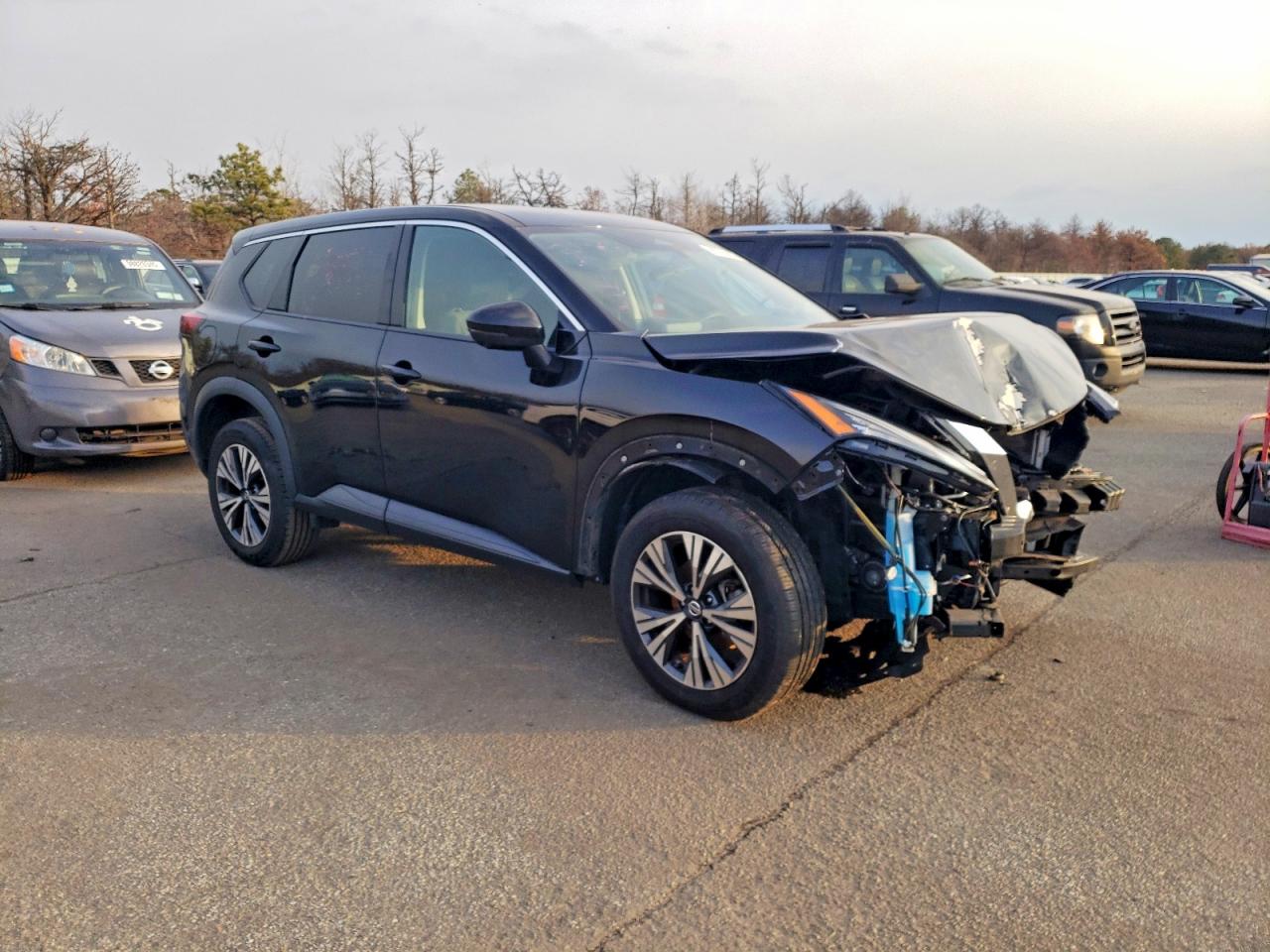 2021 NISSAN ROGUE SV photo 4