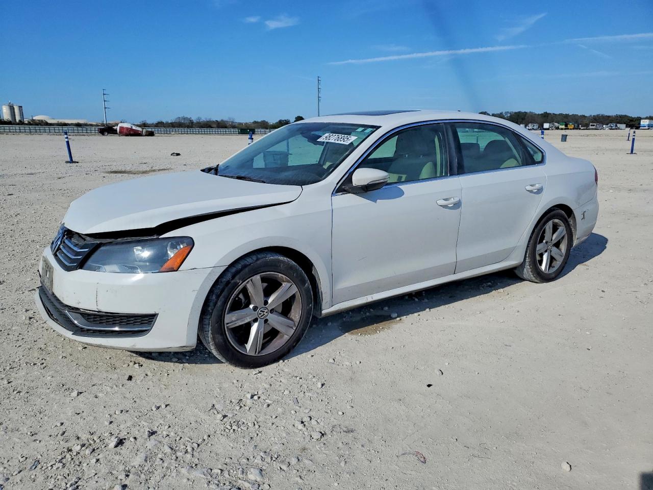 2012 VOLKSWAGEN PASSAT