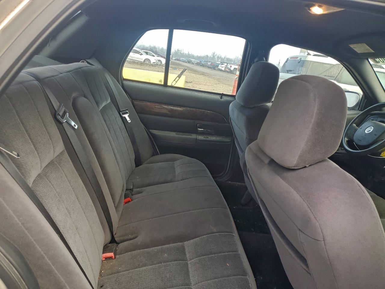 2008 MERCURY GRAND MARQUIS GS photo 10