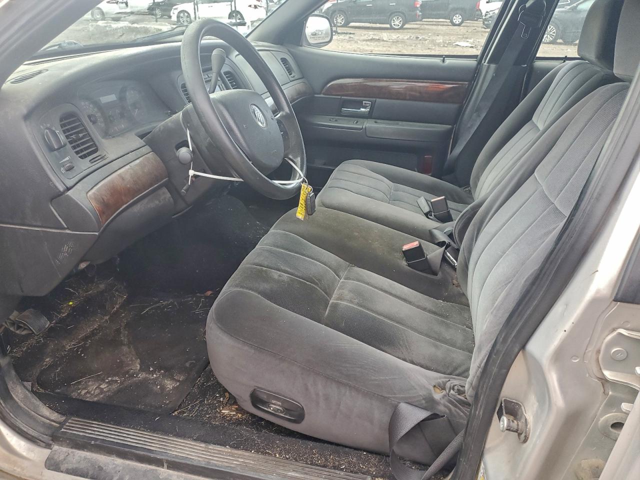 2008 MERCURY GRAND MARQUIS GS photo 7