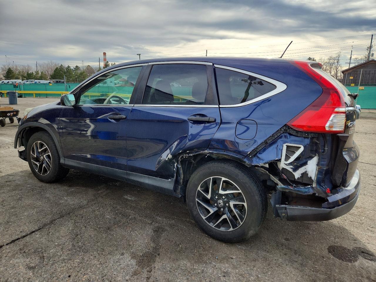 2016 HONDA CR-V SE photo 2