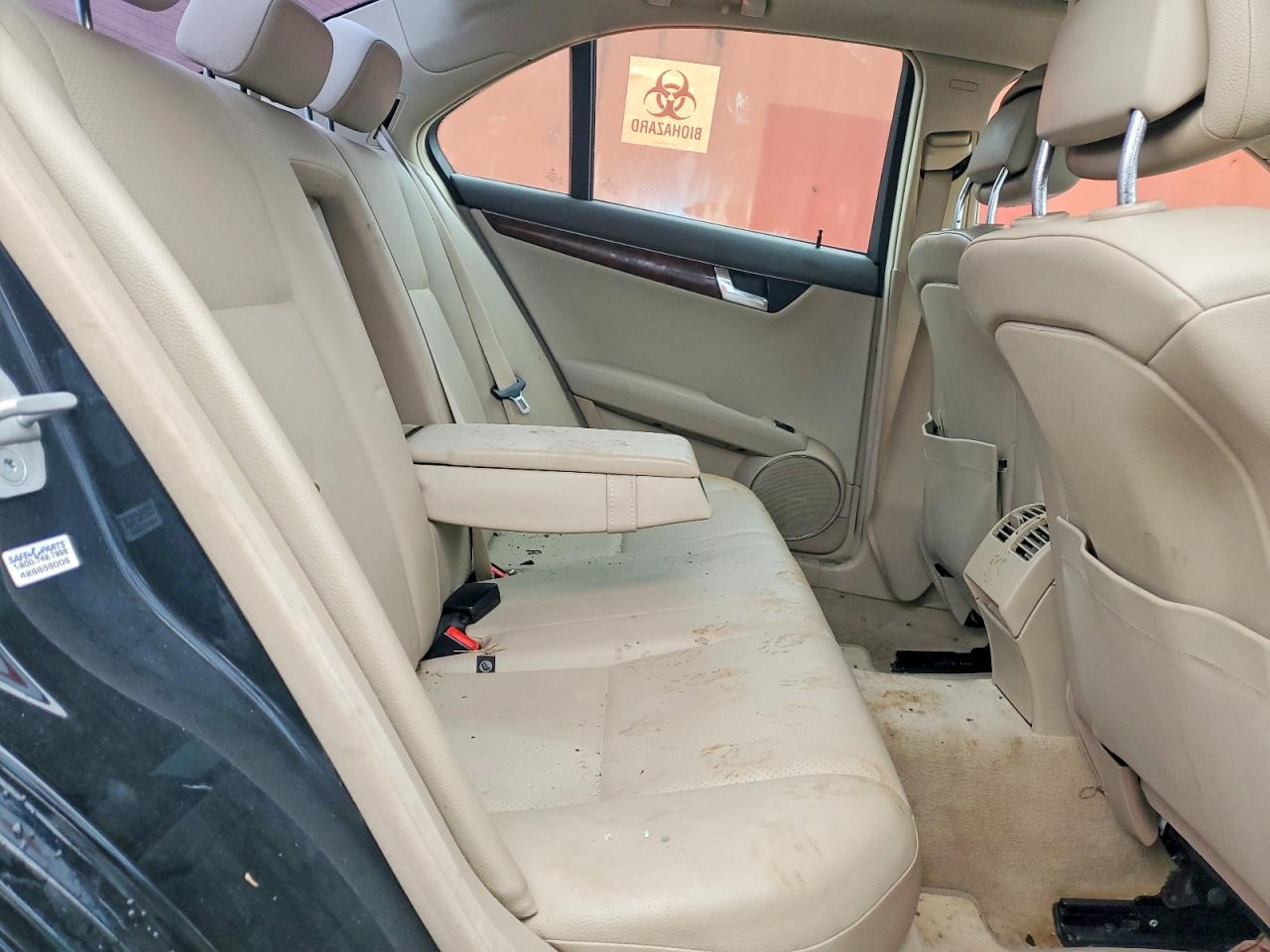 2011 MERCEDES-BENZ C 300 photo 10