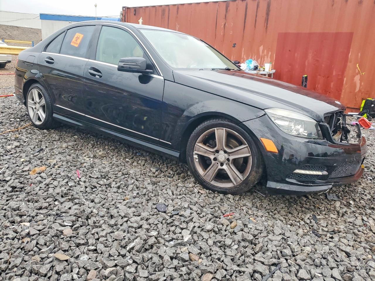 2011 MERCEDES-BENZ C 300 photo 4