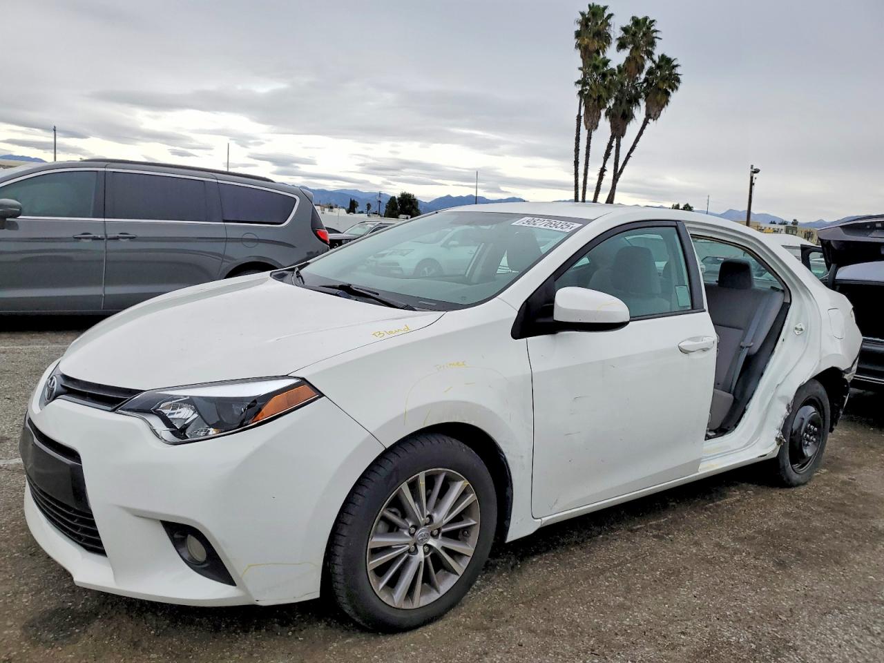 2015 TOYOTA COROLLA