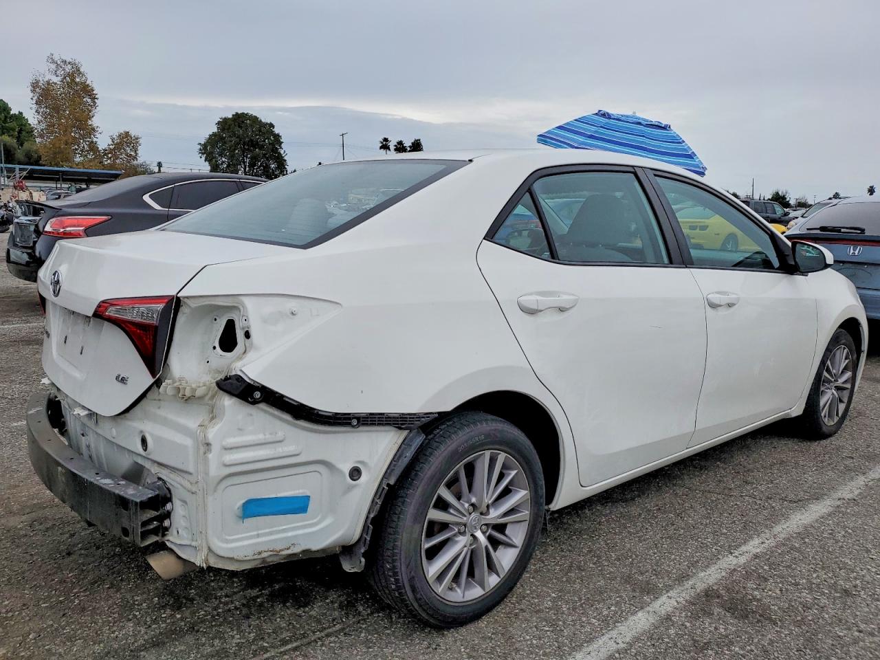2015 TOYOTA COROLLA L photo 3