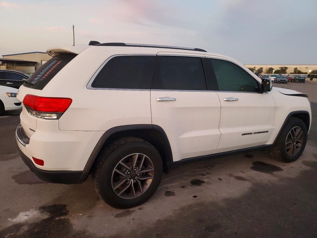 2019 JEEP GRAND CHEROKEE LIMITED photo 3
