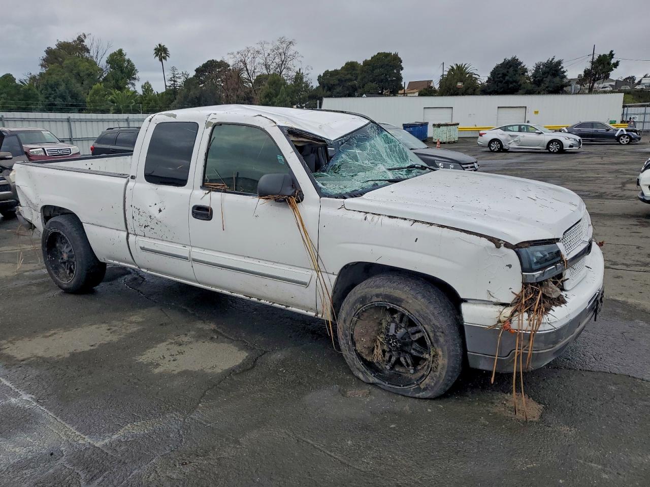 2003 CHEVROLET SILVERADO C1500 photo 4