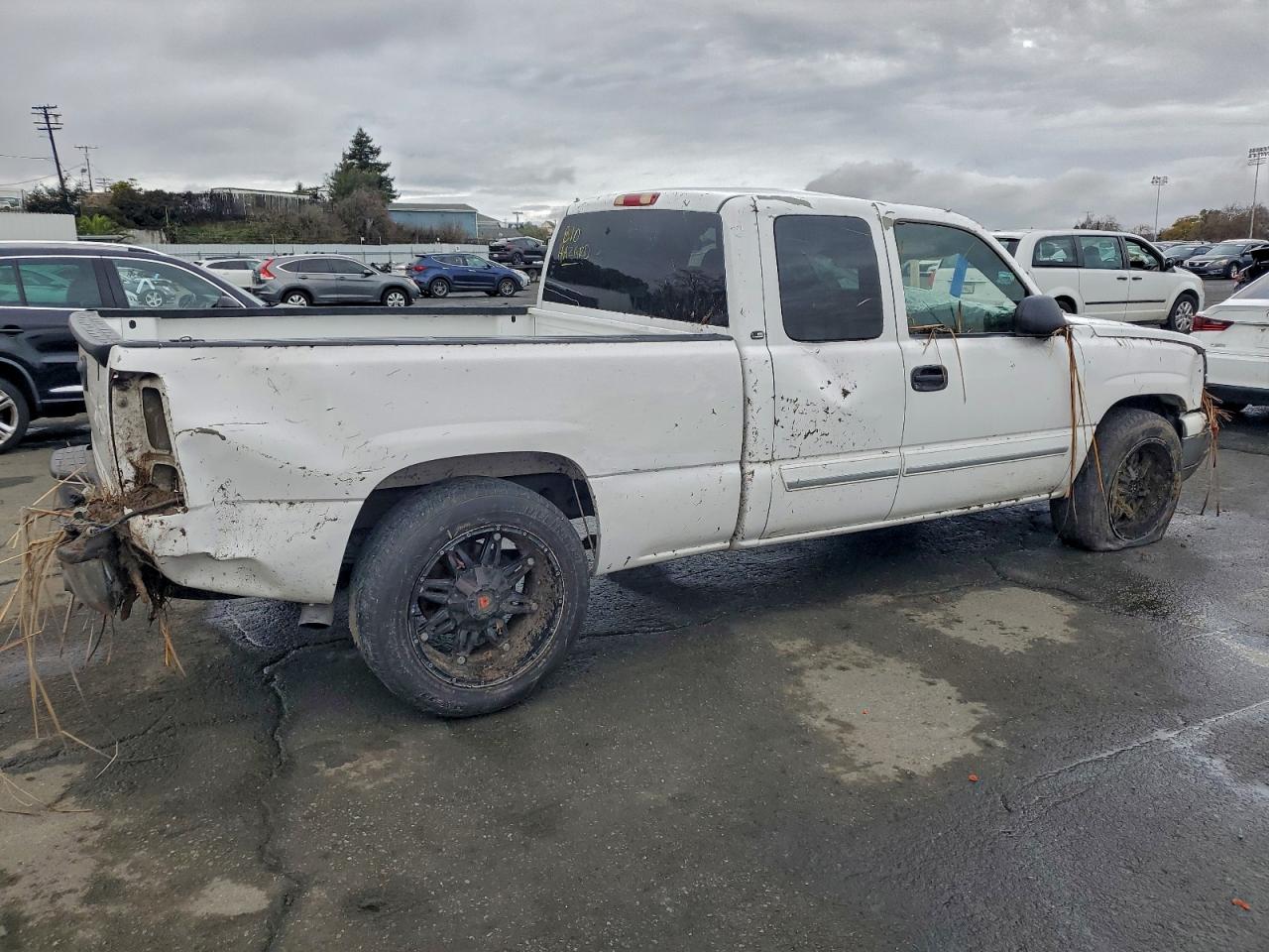 2003 CHEVROLET SILVERADO C1500 photo 3