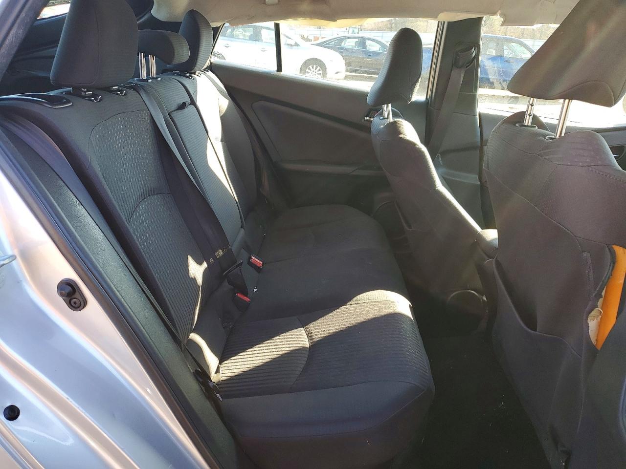 2016 TOYOTA PRIUS photo 10