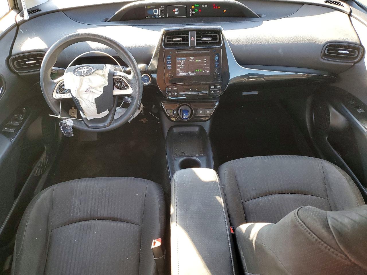 2016 TOYOTA PRIUS photo 8